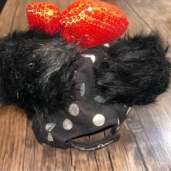 Disney Women’s Minnie Mouse Polka Dot Pom Pom Baseball Cap Adult Size Sequins - Picture 5 of 6
